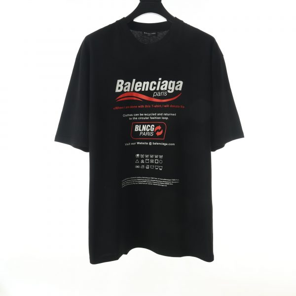 DRY CLEANING BOXY T-SHIRT IN WHITE Black Red