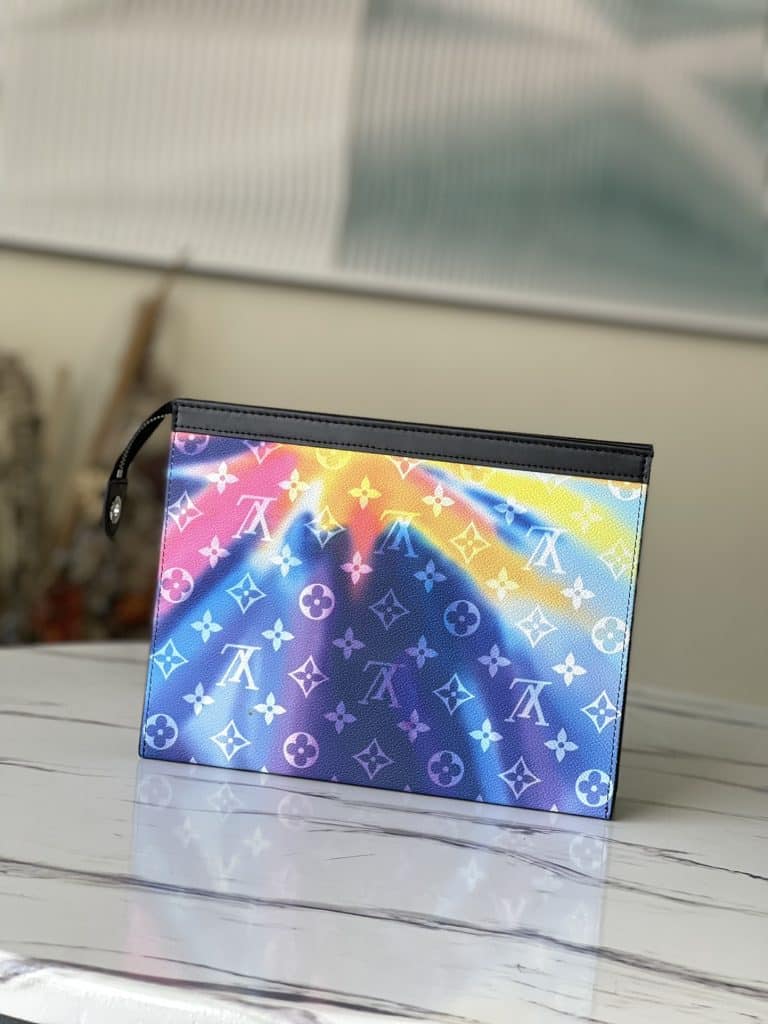 Louis Vuitton Wallet 44