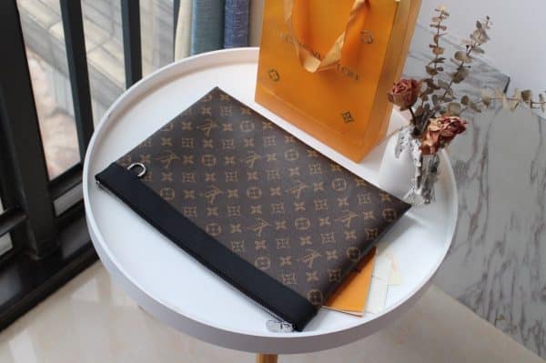 Louis Vuitton Wallet 23