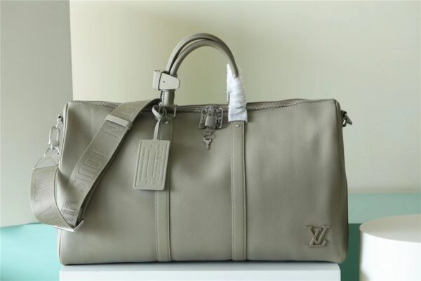 Louis Vuitton Keepall Bag (9)