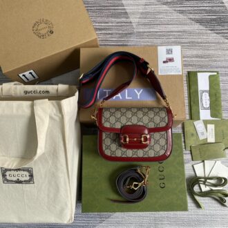 Gucci Horsebit Bag! Classic horsebit + Monogram + brown hook design