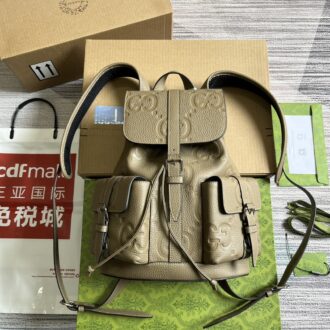 Gucci Gucci's initials, the Super Double G pattern is presented in an oversized size Model:739503. Size: 26*33*10cm Color: Black full leather