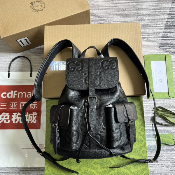 Gucci Gucci's initials, the Super Double G pattern is presented in an oversized size Model:739503. Size: 26*33*10cm Color: Black full leather