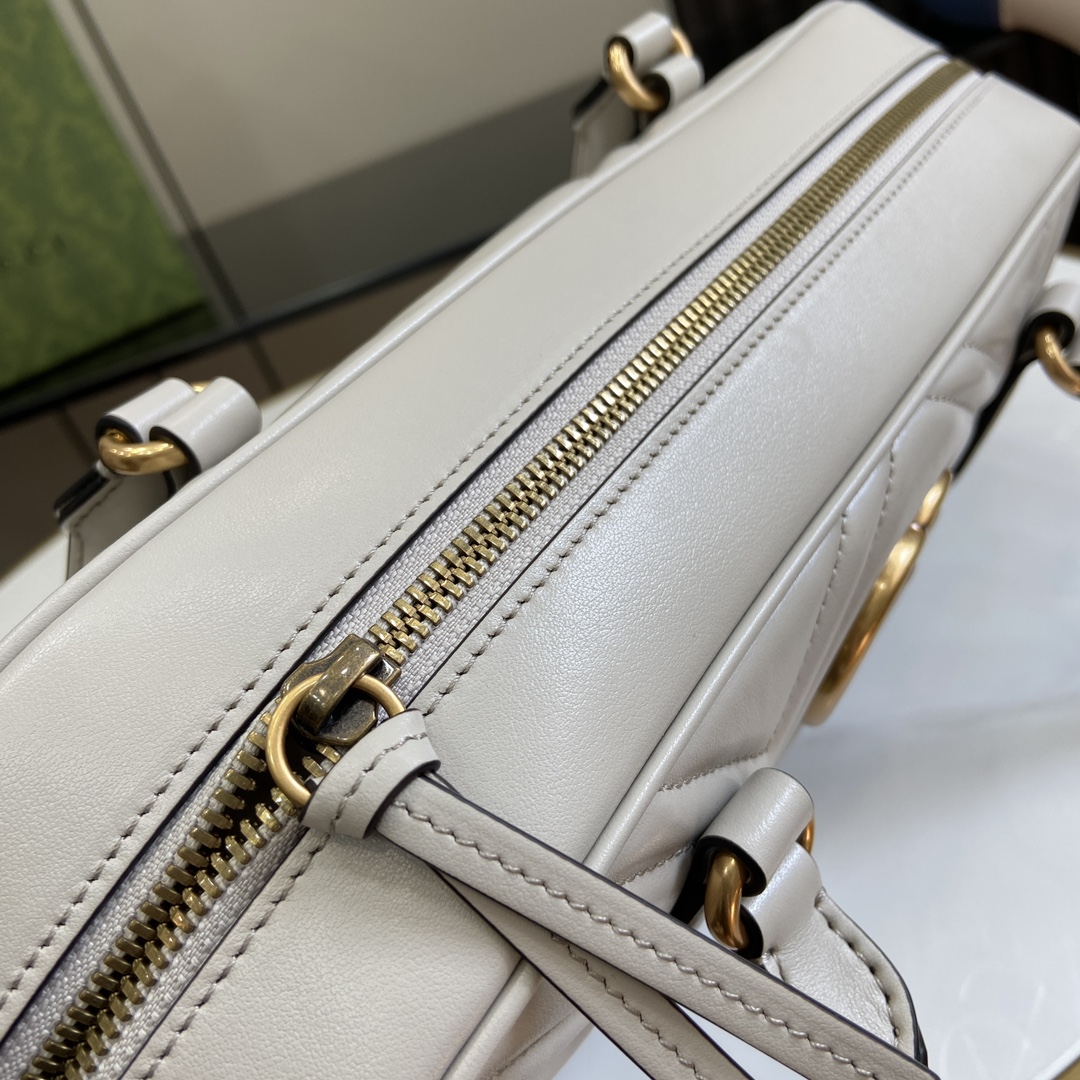Gucci GG MARMONT medium handbag. weight: about 21 ounces. Model:795218. Dimensions: 35.5W x 16.5H x 7cmD. Color: Light Grey/Original Leather. - Image 5