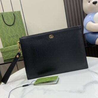 Gucci GG Marmont series clutch Model:523684. Dimensions: 30.5 (W) x 21 (H) x 1.5cm (D) Color: Black/Full Leather. Italian creation