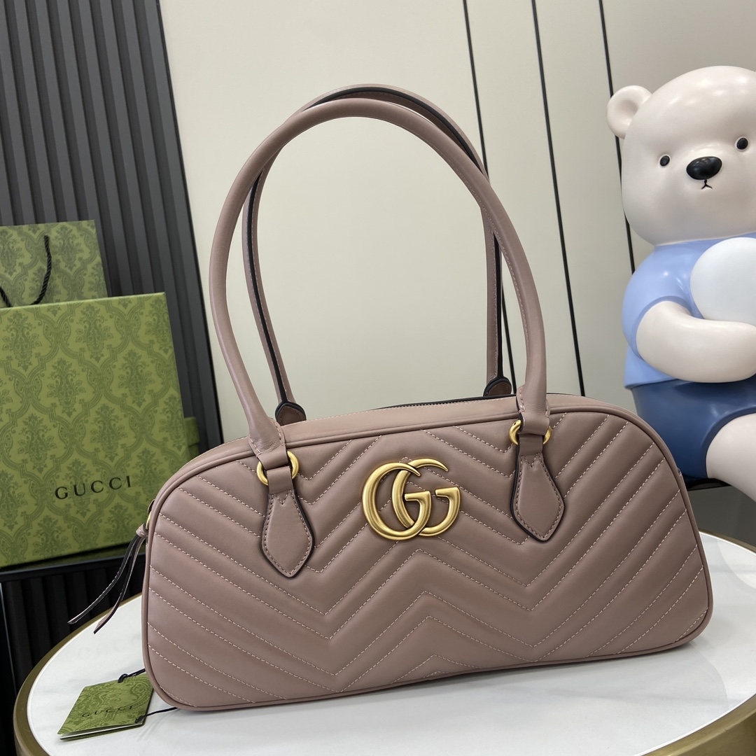 Gucci GG MARMONT medium handbag. weight: about 21 ounces. Model:795218. Dimensions: 35.5W x 16.5H x 7cmD. Color: Nude Pink/Original Leather