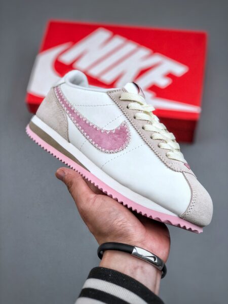NK Classic Cortez Nylon Pren The pure and persistent spirit of Forrest Gump's retro