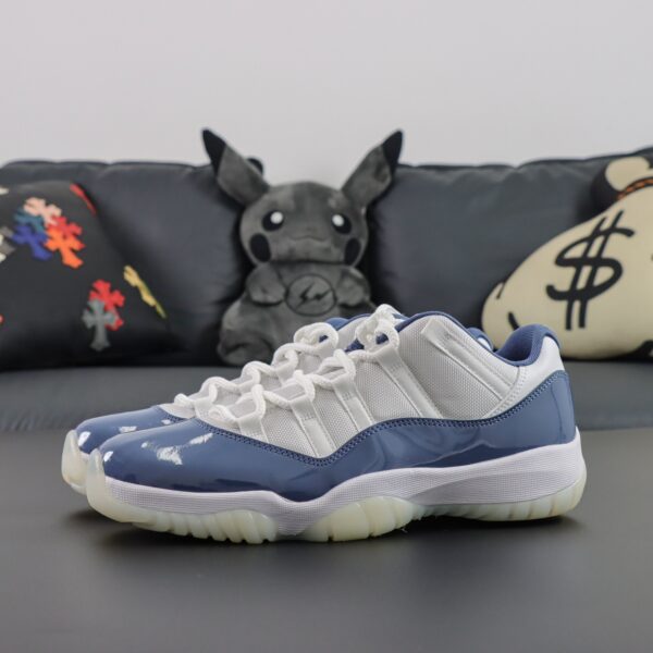 Air Jordan 11 Low "Diffused Blue" white blue