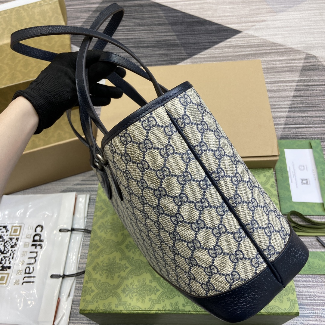 Gucci Ophidia series is still one of Gucci's iconic handbags Model:765043 Size: 31*25*13cm Color: blue/pvc. Search - Image 3