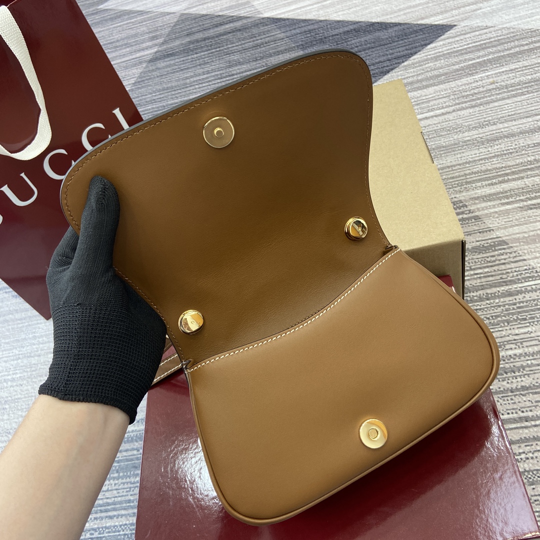 Gucci Blondie series handbags are decorated with the classic logo of the brand series that debuted in the early 1970s. Model:815700. Size: 21.5 (length) x 11 (height) x 8cm (thickness) Color: Brown/Canvas. - Image 4