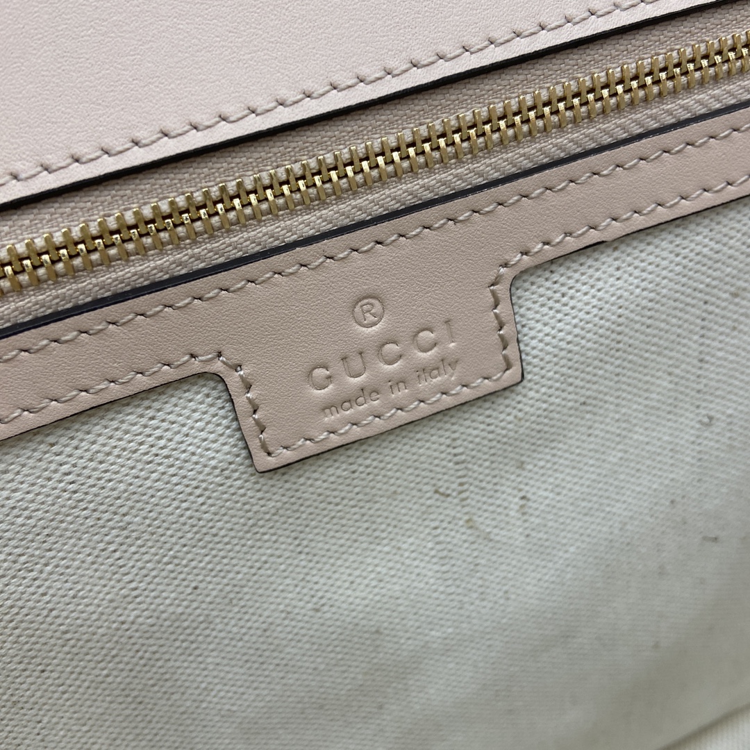 Gucci Blondie series handbags are decorated with the brand's classic logo that debuted in the early 1970s Model:815719. Size: 32 (length) x 17 (height) x 10cm (thickness) Color: New light pink original leather. - Image 4