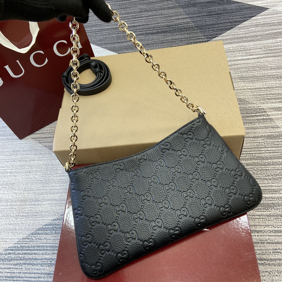 Gucci GG Emblem series small shoulder bag Model:815277. Size: 29.5 (W) x 16 (H) x 2cm (D) Color: embossed leather/original leather - Image 7