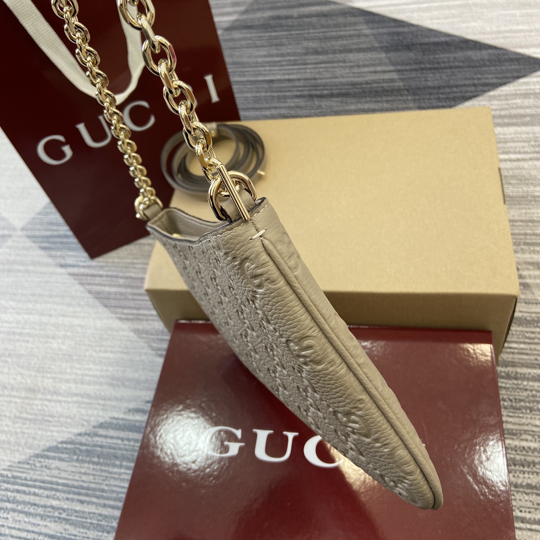 Gucci GG Emblem series small shoulder bag Model:815277. Size: 29.5 (W) x 16 (H) x 2cm (D) Color: Beige embossed leather/original leather. - Image 9