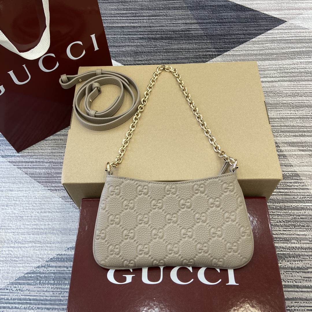 Gucci GG Emblem series small shoulder bag Model number:815278. Dimensions: 23 (length) x 12 (width) x 2 (thickness) Color: Taupe Full Leather/Original Leather. - Image 9