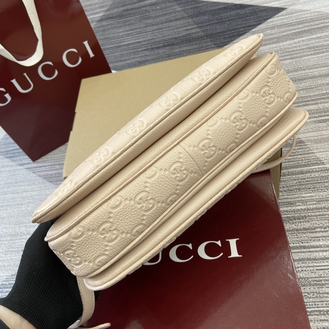 Gucci GG Emblem series small shoulder Model:815263. Size: 29 (length) x 17 (width) x 10cm (thickness) Color: Pink full leather/original leather. - Image 5