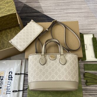 Gucci Ophidia series medium GG tote Model number:811716. Dimensions: 22 (W) x 18 (H) x 10 cm (D) Color: oatmeal/pvc.