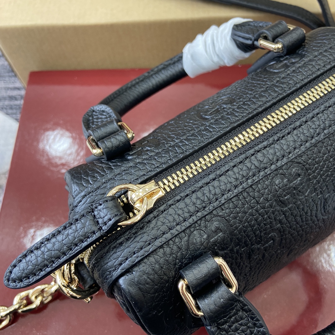 Gucci GG Emblem series super mini handbag Model:815256. Size: 16.5 (length) x 10 (width) x 8cm (thickness) Color: Black full leather/original leather - Image 5
