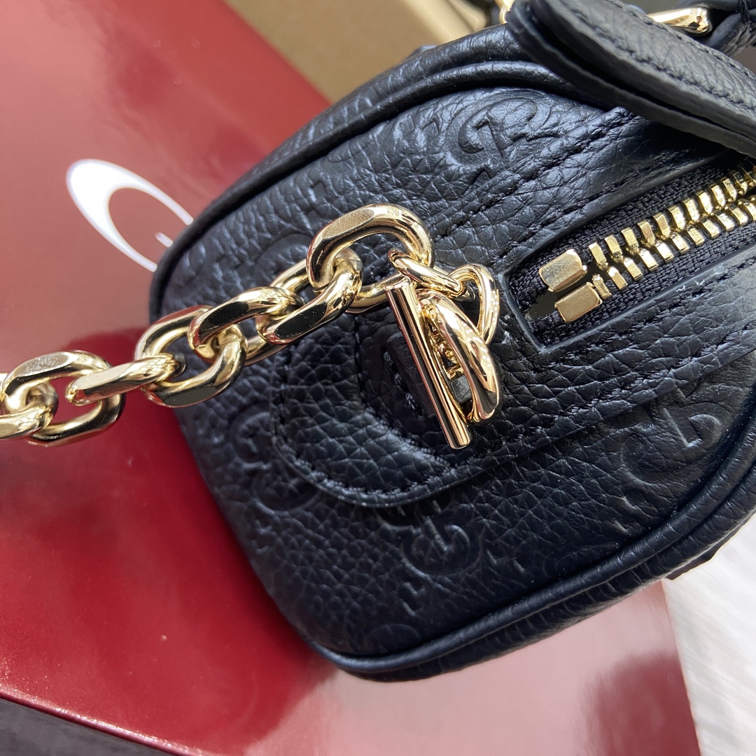 Gucci GG Emblem series super mini handbag Model:815256. Size: 16.5 (length) x 10 (width) x 8cm (thickness) Color: Black full leather/original leather - Image 2
