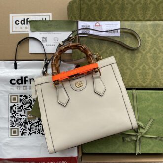 Gucci Diana mini Tote aus strukturiertem Leder Mini Size: 272411cm Model: 660195