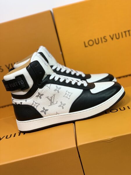 Louis Vuitton TUP