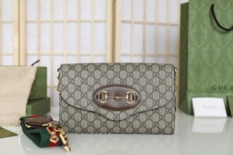 Gucci Kleine Gucci Horsebit 1955 Schultertasche Model: 677286 Size: 26*16*4cm