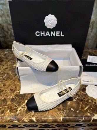 Chanel Leather flats
