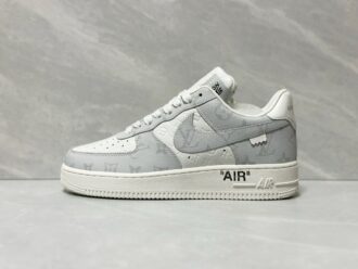 LOUIS VUITTON Trainer