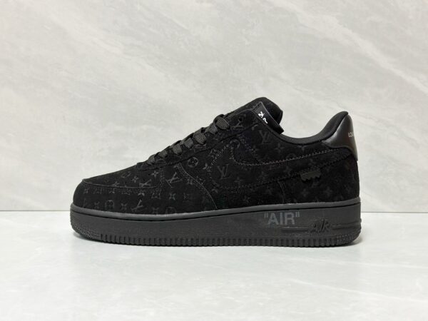 LOUIS VUITTON Trainer