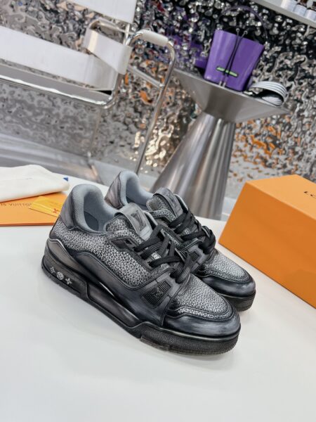 LOUIS VUITTON Trainer
