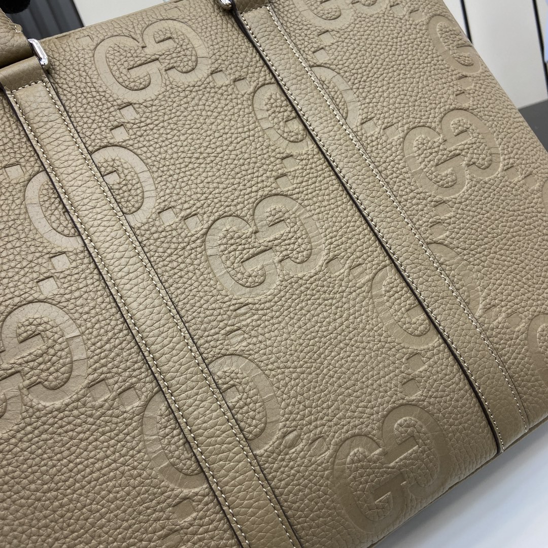 Gucci Super Double G briefcase Model:792264. Dimensions: 36.5 (W) x 29 (H) x 8 cm (D) Color: Grey/embossed G original leather. Weight: Approx. 1.5 kg - Image 6