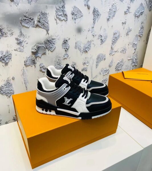 LOUIS VUITTON Trainer