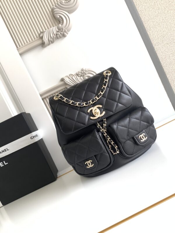Chanel 23P Ultra-Popular Smooth Calfskin Double Backpack Model 3860 Size: 21 × 20 × 12 cm