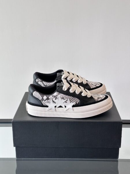 𝐀𝐦𝐢𝐫𝐢 𝐒𝐮𝐧𝐬𝐞𝐭 𝐒𝐤𝐚𝐭𝐞# Emil couple star shoes casual skateboard shoes are so beautiful. Slightly flat body, slightly thick sole, suede leather stitching, rich details