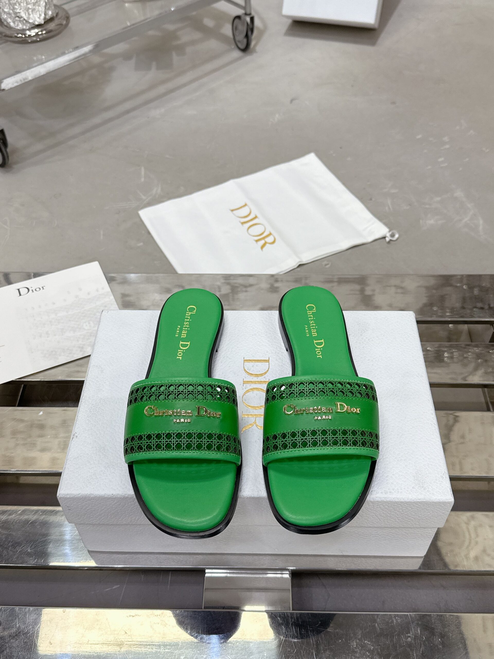 DIOR AND LEWIS HAMILTON - Image 9