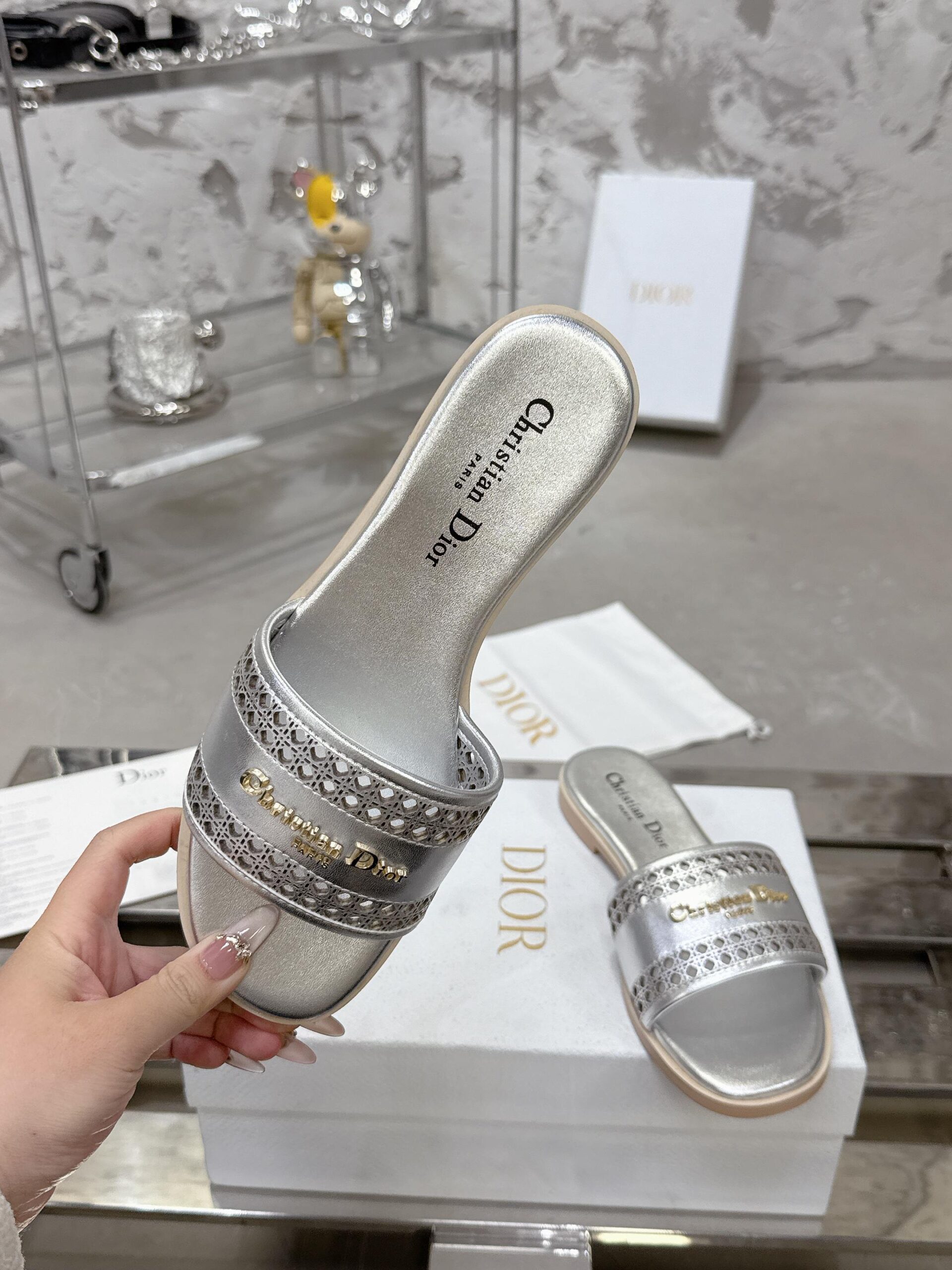 DIOR AND LEWIS HAMILTON - Image 9