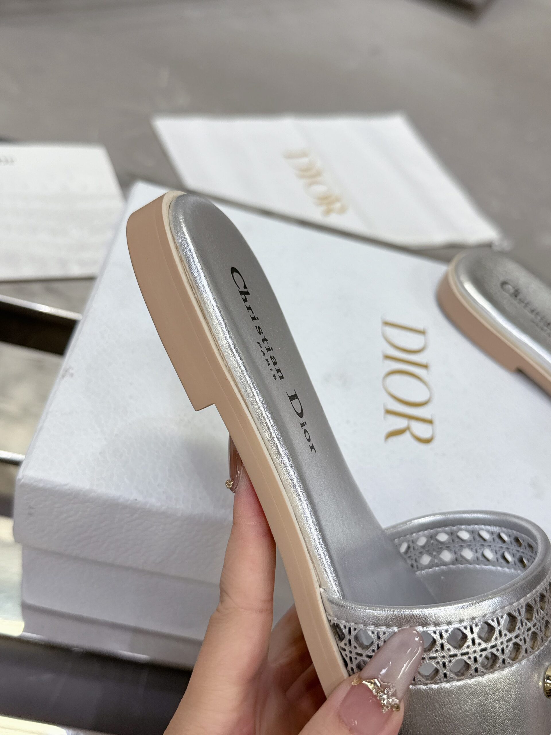 DIOR AND LEWIS HAMILTON - Image 5