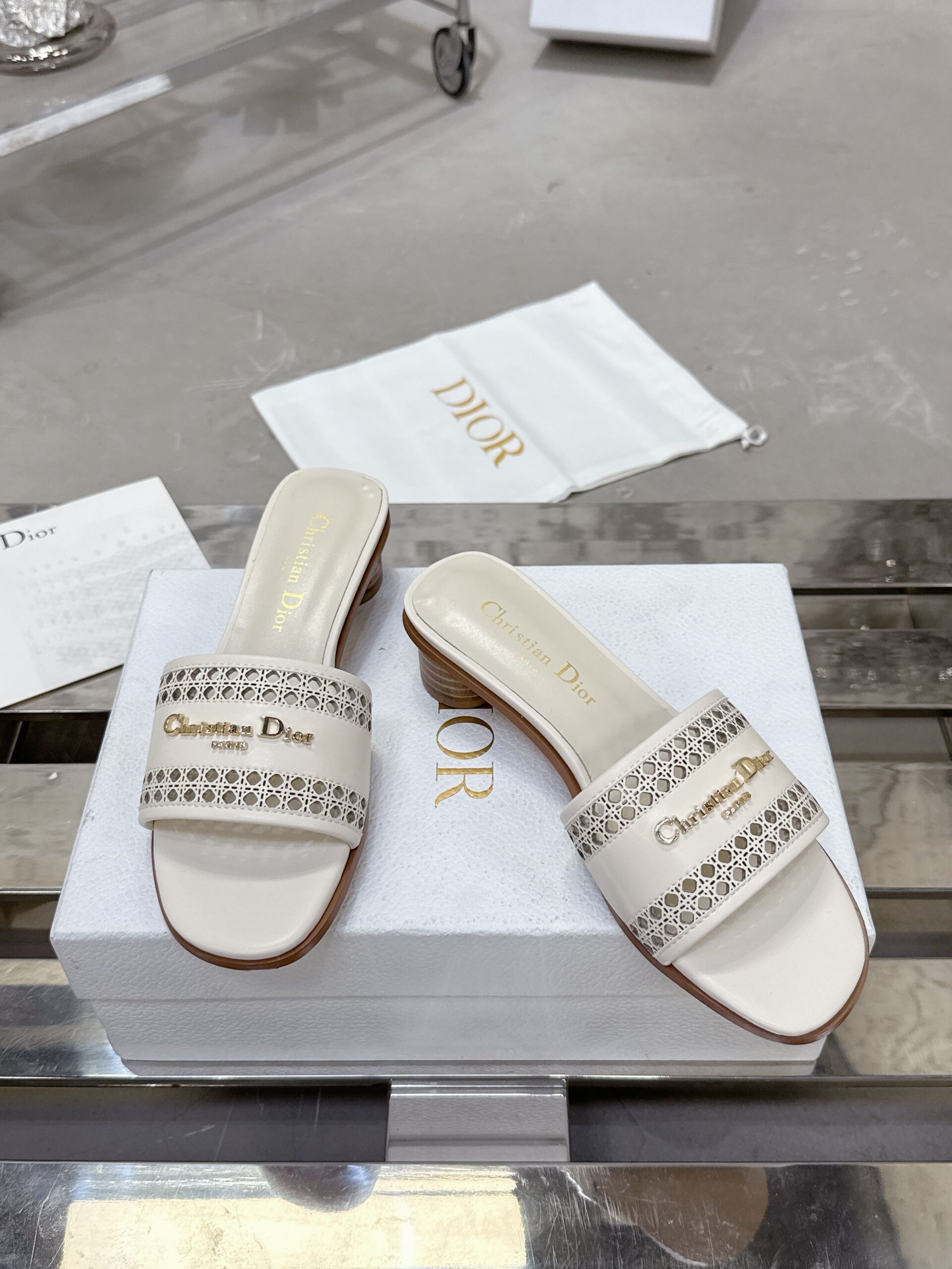 DIOR AND LEWIS HAMILTON - Image 6