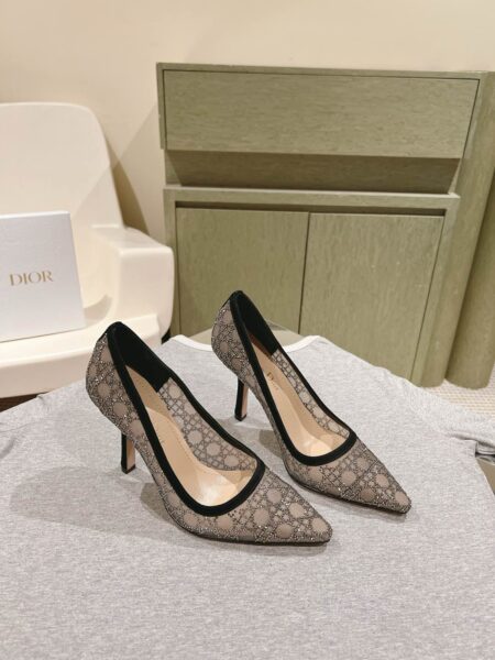 "DIOR" | Fairy-Tale Versatile Crystal Embellished Kitten Heel Shoes ❤️ Early Spring New Arrivals