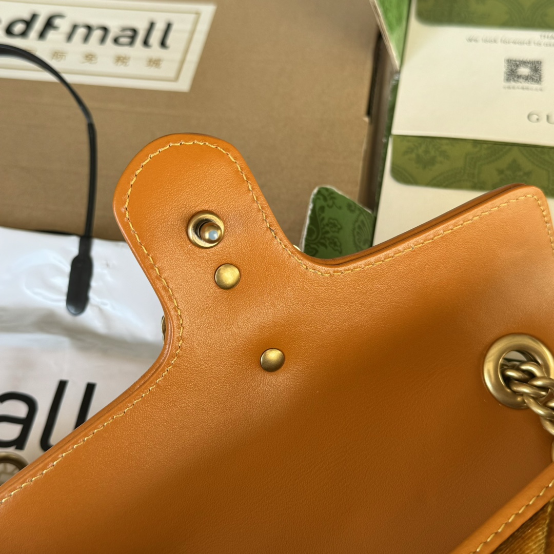 GG Marmont series mini shoulder bag model number 446744 FACK2 1000 This GG Marmont series mini shoulder bag Weight: approx. 0.6 kg Mini dimensions: 22 cm (W) x 13 cm (H) x 6 cm (D) - Image 3