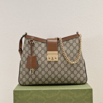 Gucci Medium Padlock GG shoulder bag Model: 795113 Size:32.5*24*5.5CM