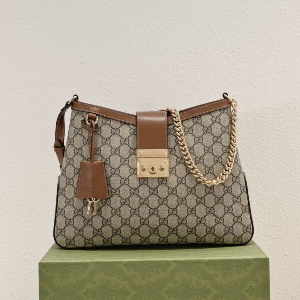 Gucci Medium Padlock GG shoulder bag Model: 795113 Size:32.5*24*5.5CM