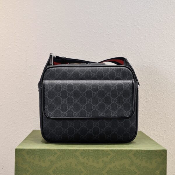 Gucci Small GG crossbody bag Model:795479 Size: 23*18/*12CM