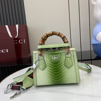 Gucci Diana Mini-Shopper Model:702732. Size: 20(L) x 16(W) x 10(D) Color: Green Snake/Original Leather.