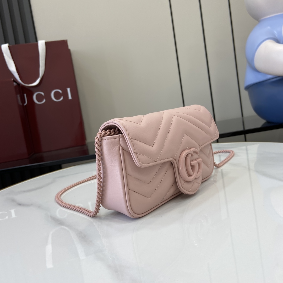 Gucci Marmont series mini handbag Model number:476433. Size: 16.5 (length) x 10 (width) x 4.5cm (thickness) Color: Pink full leather Pink G/premium original leather. Italian creation Model height 176 cm - Image 10