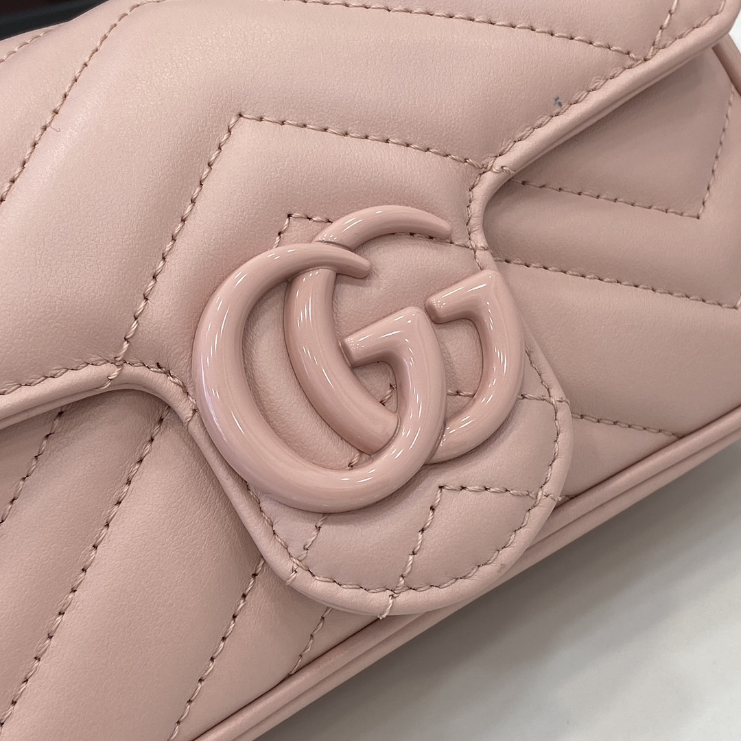 Gucci Marmont series mini handbag Model number:476433. Size: 16.5 (length) x 10 (width) x 4.5cm (thickness) Color: Pink full leather Pink G/premium original leather. Italian creation Model height 176 cm - Image 7