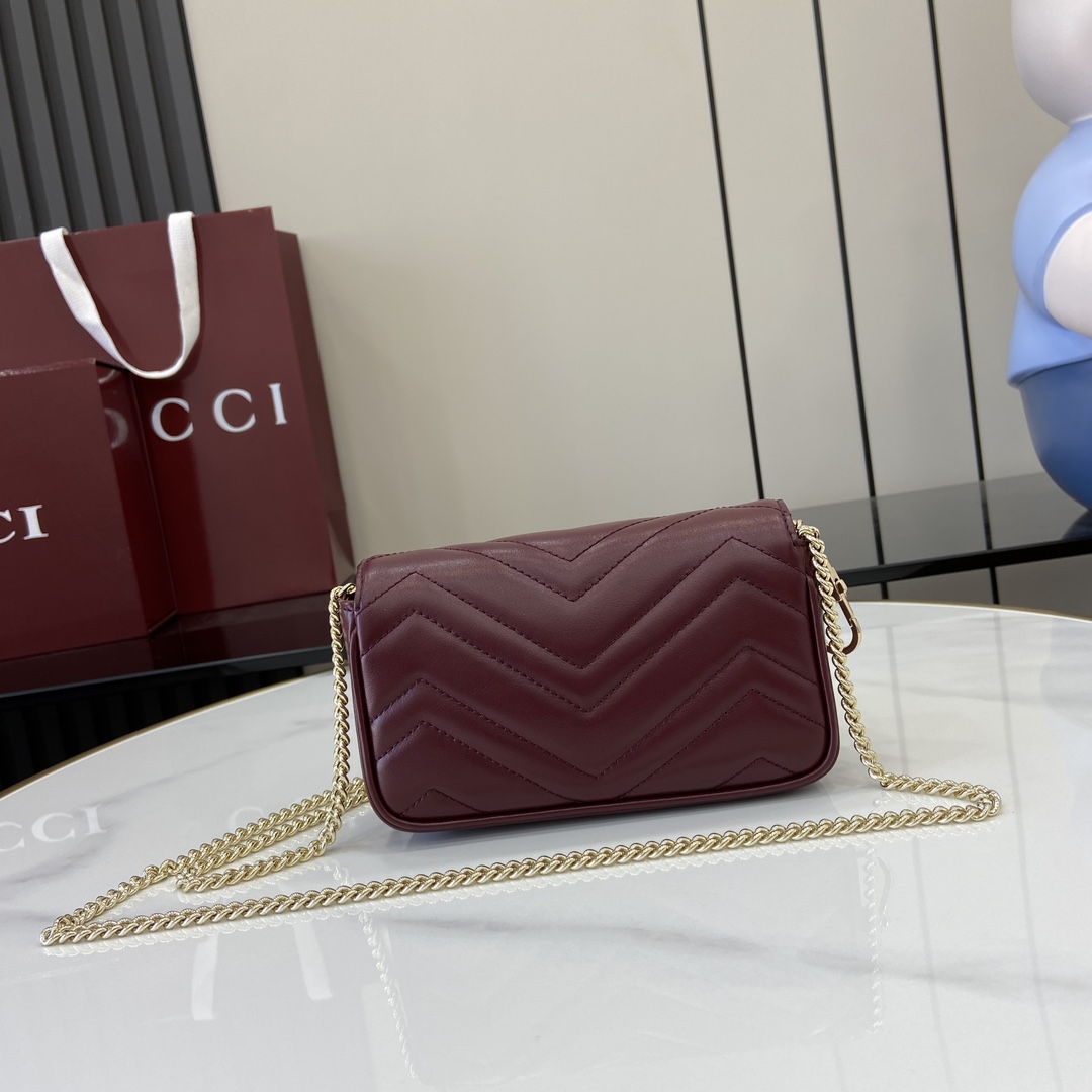 Gucci GG Marmont series quilted mini handbag weight: approximately 0.35 kg Model number:476433. Size: 16.5 (length) x 10 (width) x 4.5cm (thickness) Color: New light pink full leather/original leather. Italian creation Model height 176 cm - Image 9