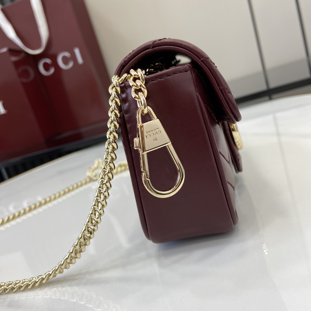 Gucci GG Marmont series quilted mini handbag weight: approximately 0.35 kg Model number:476433. Size: 16.5 (length) x 10 (width) x 4.5cm (thickness) Color: New light pink full leather/original leather. Italian creation Model height 176 cm - Image 6