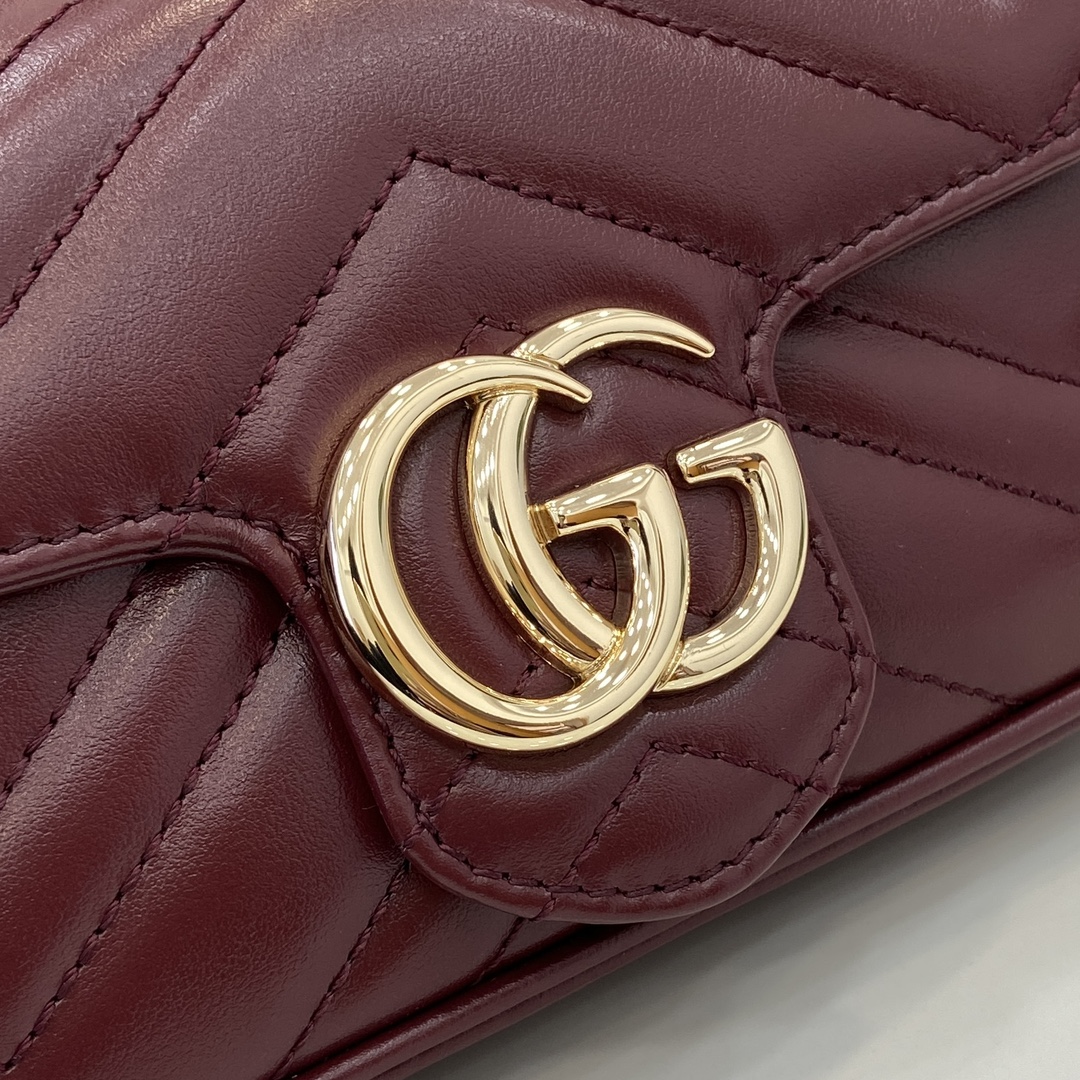 Gucci GG Marmont series quilted mini handbag weight: approximately 0.35 kg Model number:476433. Size: 16.5 (length) x 10 (width) x 4.5cm (thickness) Color: New light pink full leather/original leather. Italian creation Model height 176 cm - Image 7