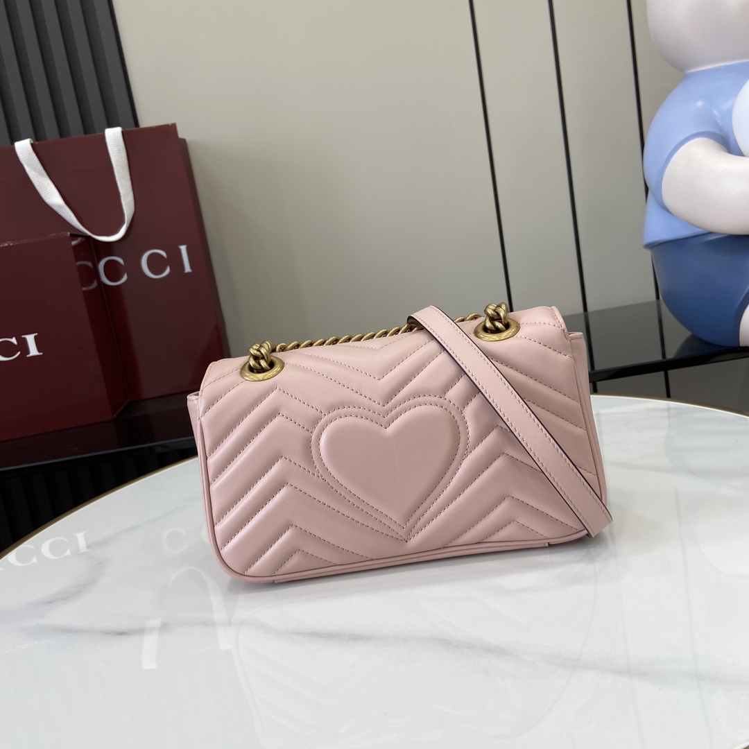 Gucci about 0.6 kg. Model number:446744. Dimensions: 22 (W) x 13 (H) x 6cm (D) Color: Light pink full leather/premium original leather. Italian creation Model height 177 cm - Image 10