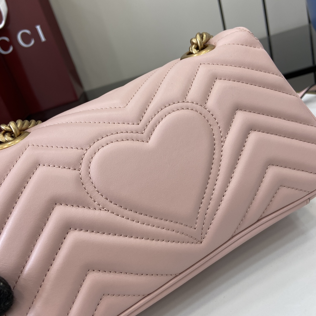 Gucci about 0.6 kg. Model number:446744. Dimensions: 22 (W) x 13 (H) x 6cm (D) Color: Light pink full leather/premium original leather. Italian creation Model height 177 cm - Image 5